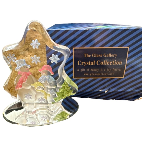 Glitter Snowman Family  Crystal/Glass Christmas Winter Figurine Sits On A Mirror - Picture 1 of 4